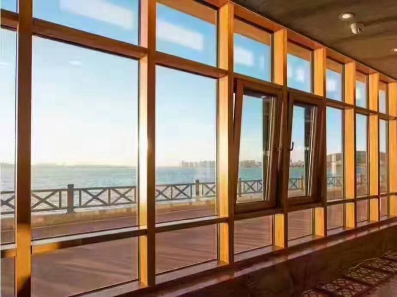 斷橋鋁和鋁包木窗到底哪個(gè)好？沈陽(yáng)斷橋鋁門(mén)窗廠(chǎng)家良心話(huà)：挑好不挑貴！