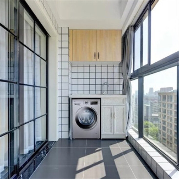 沈陽封陽臺斷橋鋁選窗攻略：選斷橋鋁系統門窗注意好這五點，你家陽臺實用又美觀！