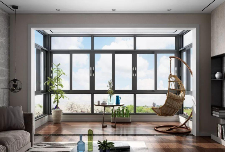 沈陽封陽臺斷橋鋁選窗攻略：選斷橋鋁系統門窗注意好這五點，你家陽臺實用又美觀！